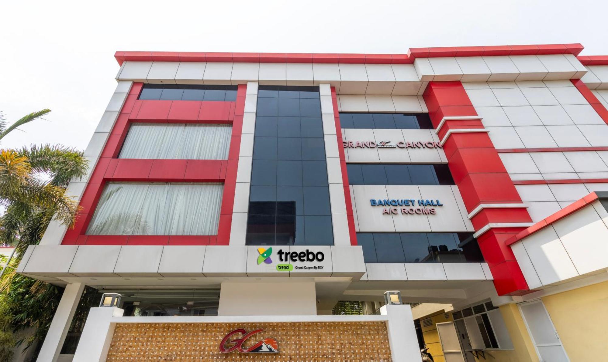 Treebo Grand Canyon By D2V Kochi Buitenkant foto